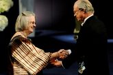 <strong>Mujer y Nobel</strong> Elinor Ostrom recibió el Nobel de...
