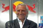 Dietrich Mateschitz, el visionario del márketing que dio alas a Red Bull