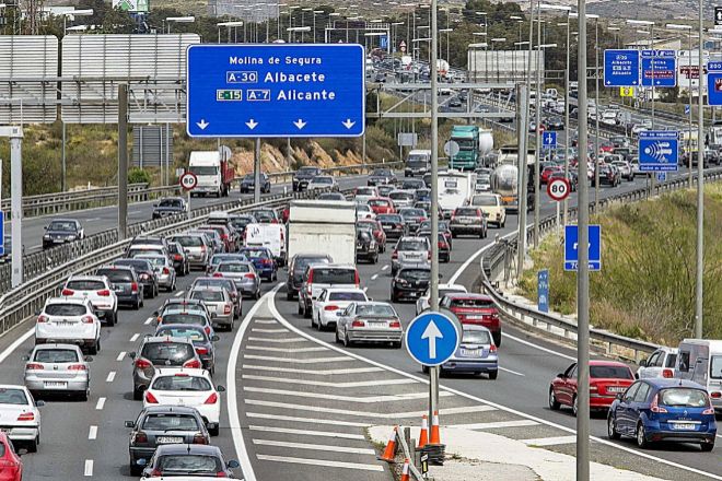 El Gobierno aparca el plan de peajes en las autovías españolas