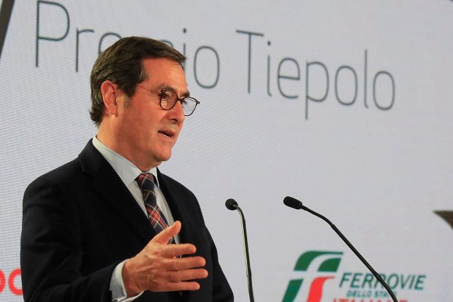 Los empresarios rompen el diálogo con Trabajo hasta que no anule su pacto con EHBildu sobre el control del despido