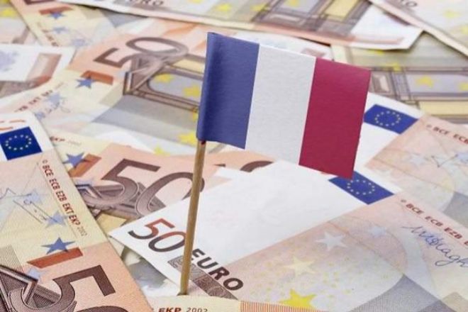 El Banco de Francia prevé un crecimiento del 0,3% en 2023 y no descarta una recesión