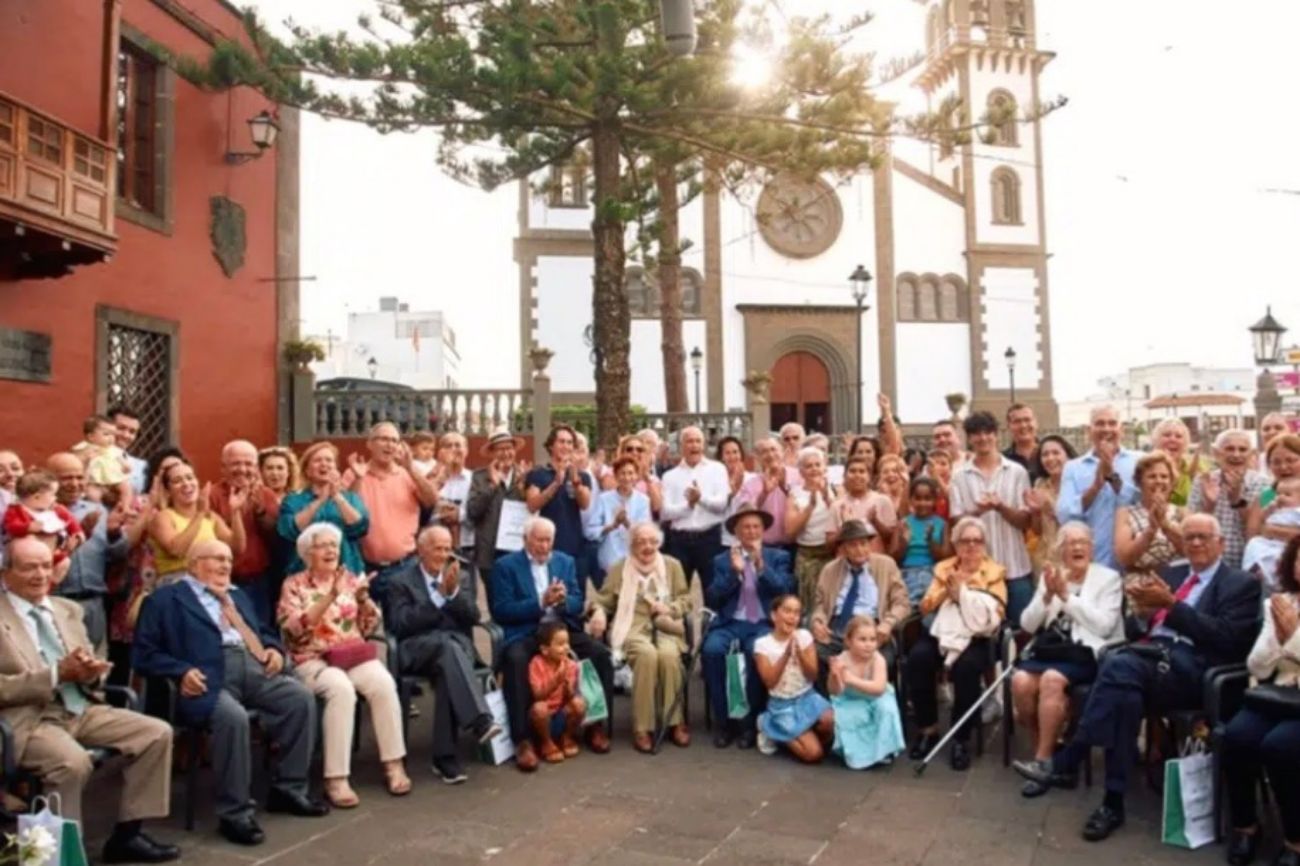 Los doce hermanos Hernndez Prez, de Canarias,...