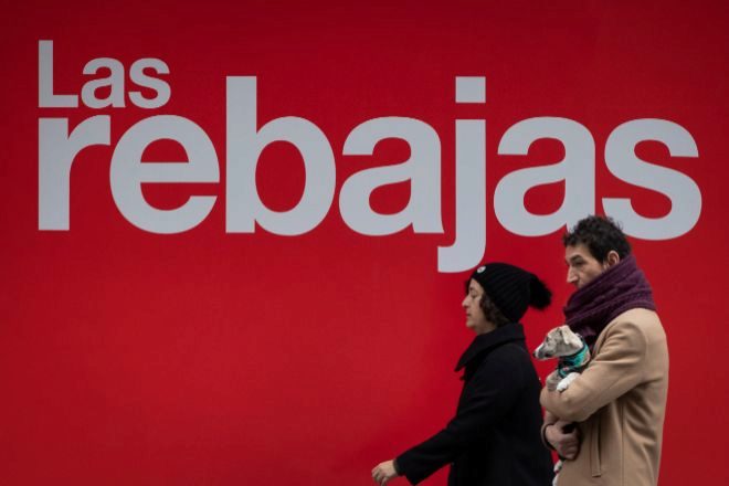 Los contratos previstos para las rebajas se hunden un 24,2%