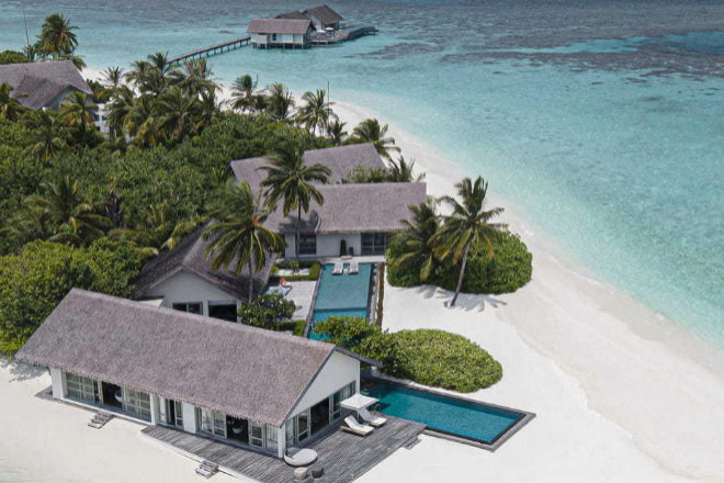 Four Seasons Voavah en las islas Maldivas es el resort de lujo  dentro de una biosfera protegida por la UNESCO