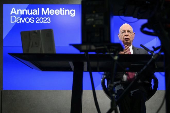 Davos dirige la economía, pero… ¿quién dirige Davos?