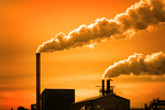 La UE planea proteger a las industrias de los costes del carbono si invierten en el bloque