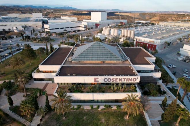 Sede de Cosentino en Cantoria, Almería.