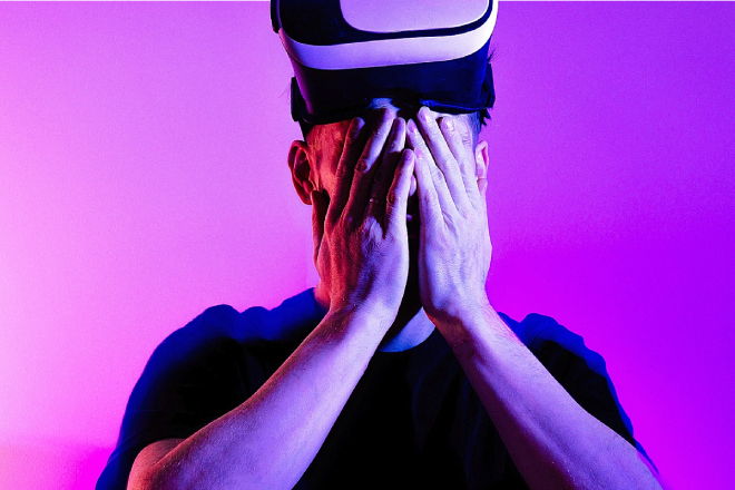 Los expertos creen que los dispositivos de realidad virtual siguen siendo poco intuitivos