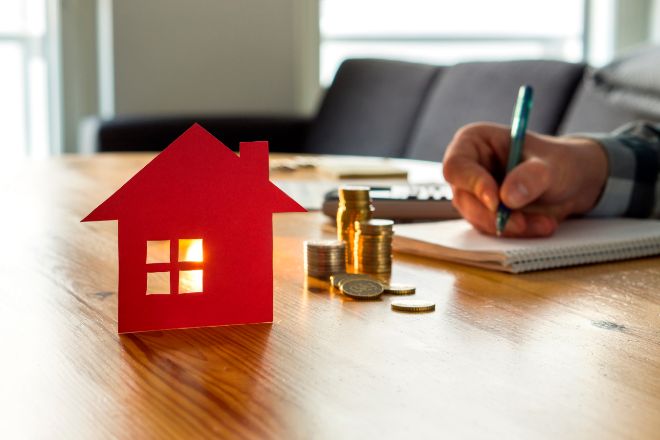 Las hipotecas, mucho más caras y exigentes que hace un año