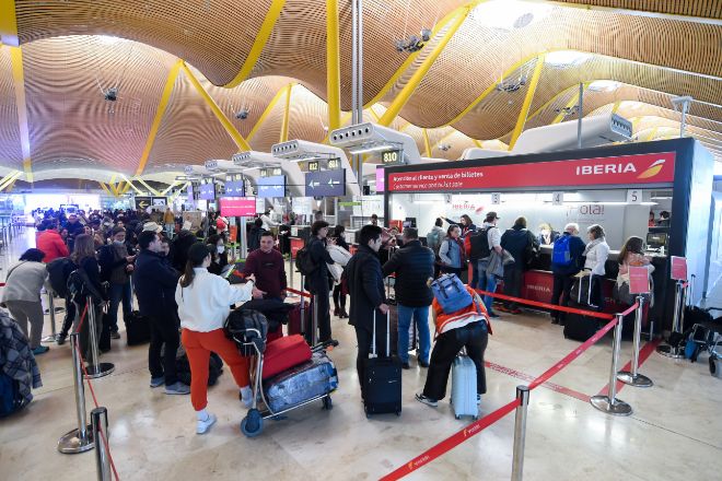 Los sistemas de Iberia recuperan la conectividad y se operan los vuelos con un 95% de puntualidad