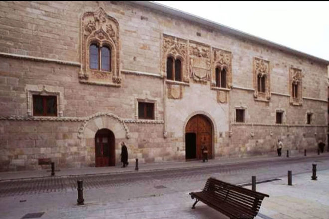 Palacio de los Momos en Zamora