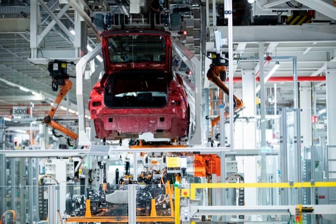 La industria manufacturera española y europea mejoran en enero y anticipan su recuperación en 2023