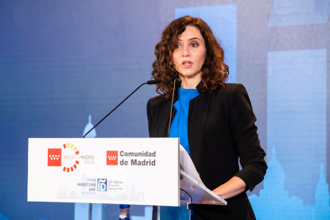Ayuso presenta ante el Constitucional el recurso contra el tributo a las fortunas de Sánchez