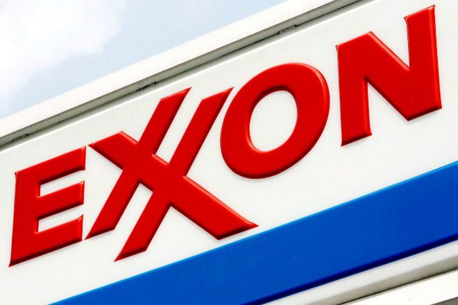 ExxonMobil lidera el ránking de ganancias del sector petrolero en 2022. EFE/Justin Lane