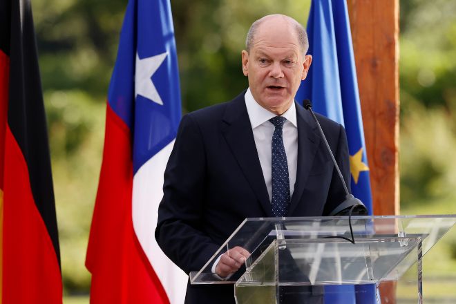 Los pedidos de las fábricas alemanas aumentan más de lo esperado en diciembre y alejan el temor a la recesión
