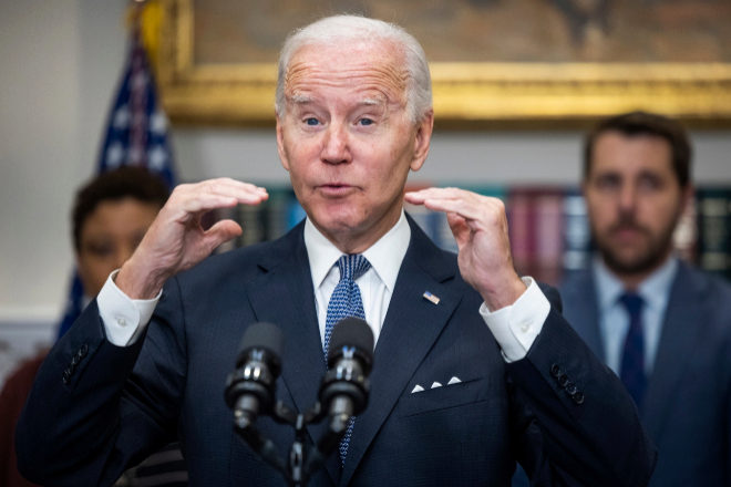 El Gobierno de Joe Biden ha empezado en enero a cobrar una tasa a las recompras de acciones.