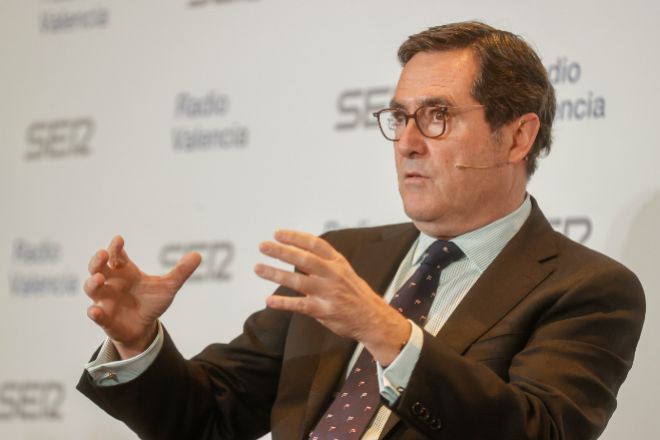 CEOE contrata a Garamendi después de 4 años de autónomo con un sueldo de 380.000 euros