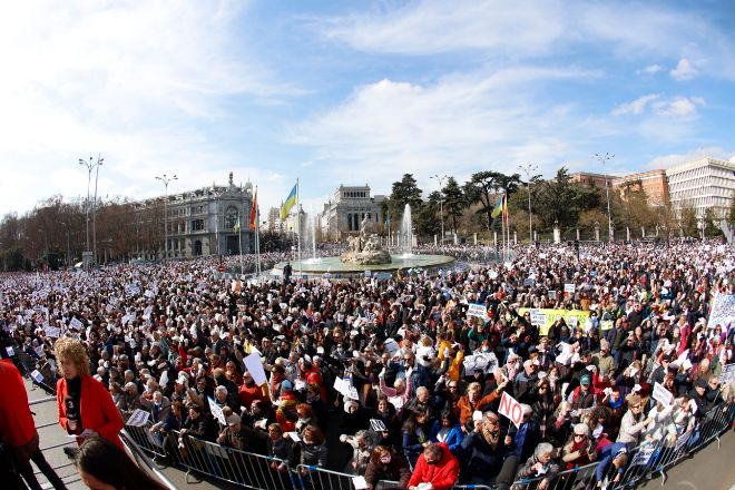 Vista general de la manifestación en defensa de la sanidad pública, este domingo en Madrid.