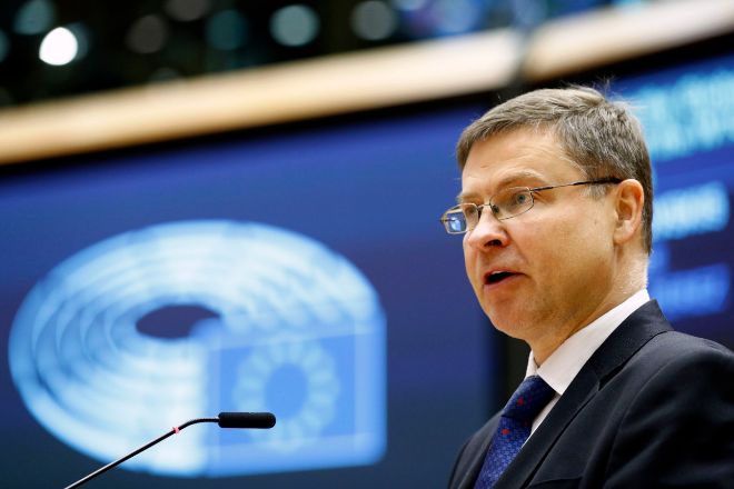 La Comisión Europea reclama ya prudencia fiscal a sus miembros