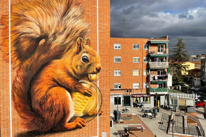 La ardilla gigante en street art