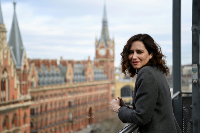 La presidenta de la Comunidad de Madrid, Isabel Díaz Ayuso, este lunes en Londres.
