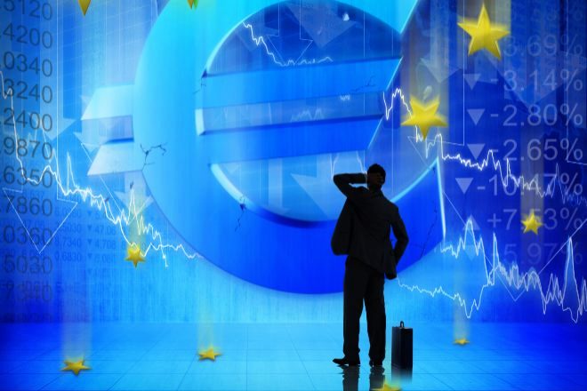 La actividad económica de la eurozona se acelera en febrero y anticipa una subida del 0,3% del PIB
