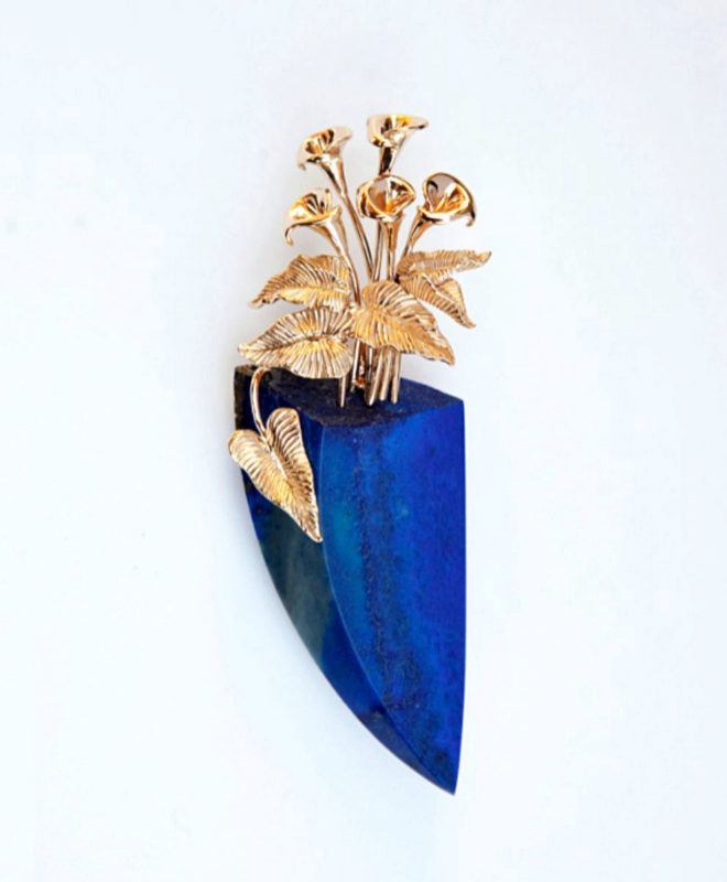Broche de Jaime Moreno, uno de los diseñadores de joyas más reconocidos