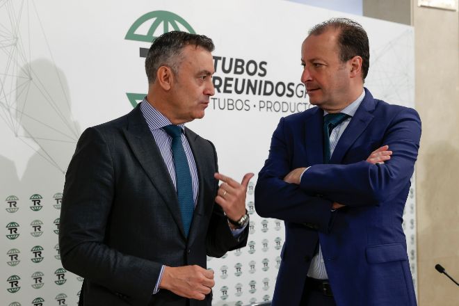 El presidente y el director general de Tubos Reunidos, Francisco Irazusta (izquierda), y Carlos López de las Heras (derecha), respectivamente.