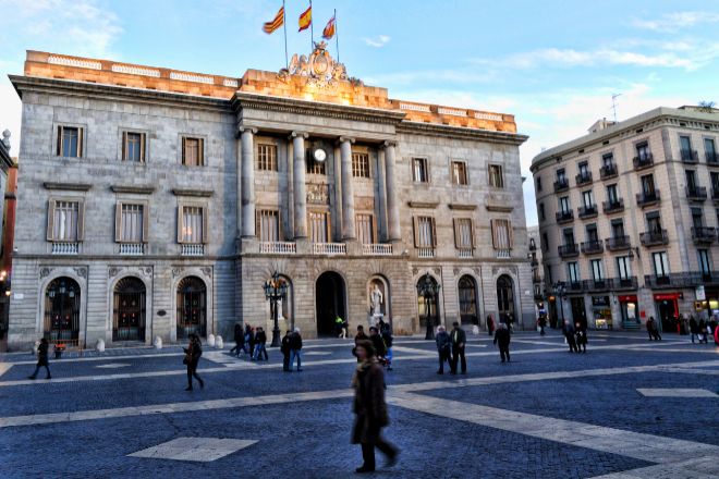 Barcelona cierra 2022 con deuda y déficit inferiores a lo previsto