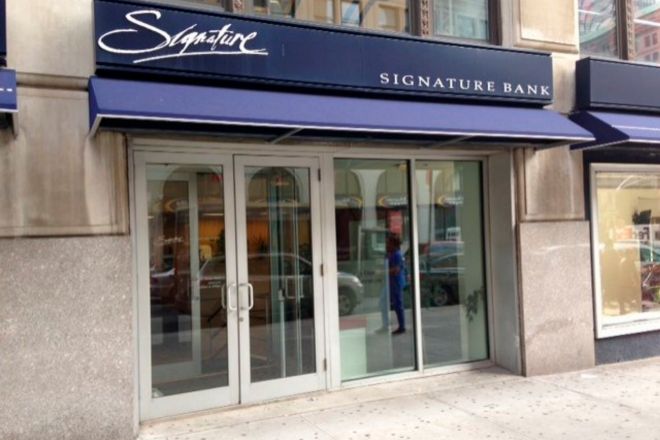 Una de las oficinas de Signature Bank, entidad que fue suspendida de actividad el pasado domingo.
