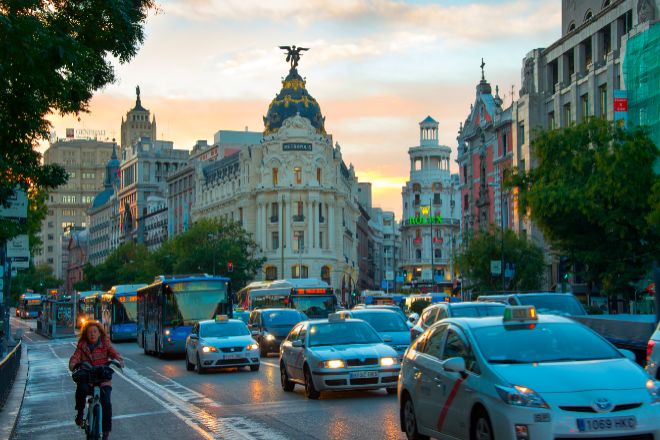 El precio de la vivienda en Madrid bajará un 6,6% según la previsión más dura.