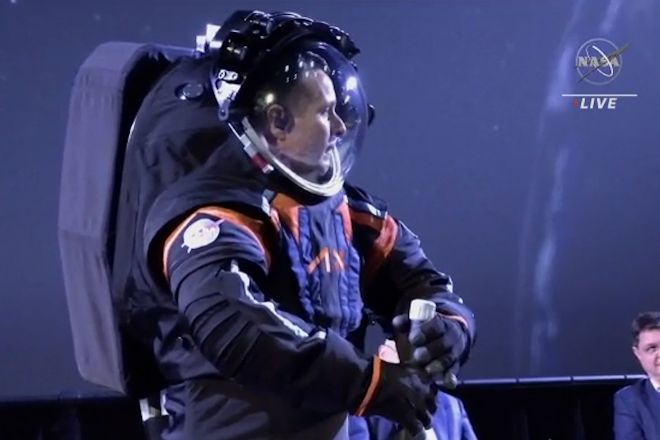 Así luce el nuevo traje espacial de los astronautas de la NASA