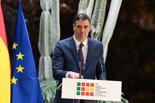 El presidente del Gobierno, Pedro Sánchez, durante la rueda de prensa del miércoles en Lanzarote con motivo de la cumbre hispano-portuguesa.