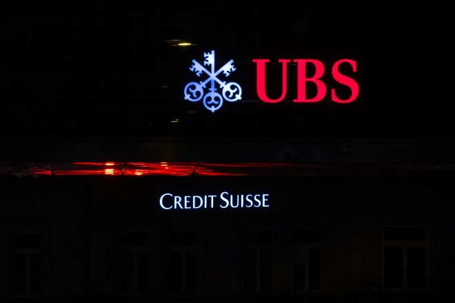 Suiza prepara medidas de emergencia para que UBS adquiera Credit Suisse
