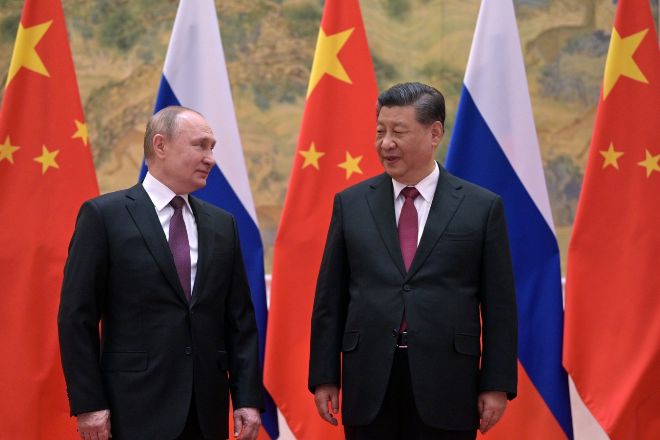 Valdimir Putin y Xi Jinping en una visita a Pekín realizada en febrero de 2022, unos días antes de iniciarse la invasión de Rusia sobre Ucrania.
