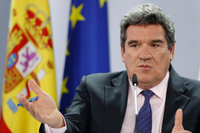 El ministro de Inclusión, Seguridad Social y Migraciones, José Luis Escrivá, tras el Consejo de Ministros que aprobó la reforma de las pensiones, el pasado día 16.
