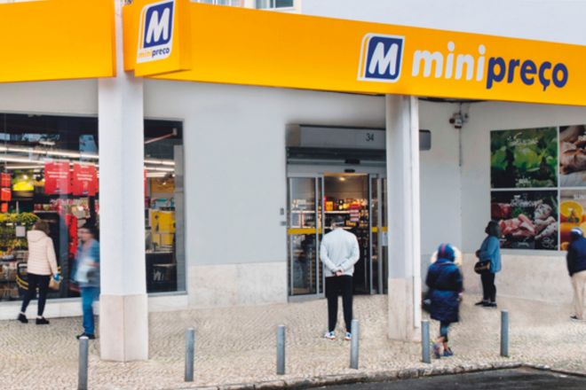 Los supermercados españoles cuentan con un 4% menos de tiendas en Portugal