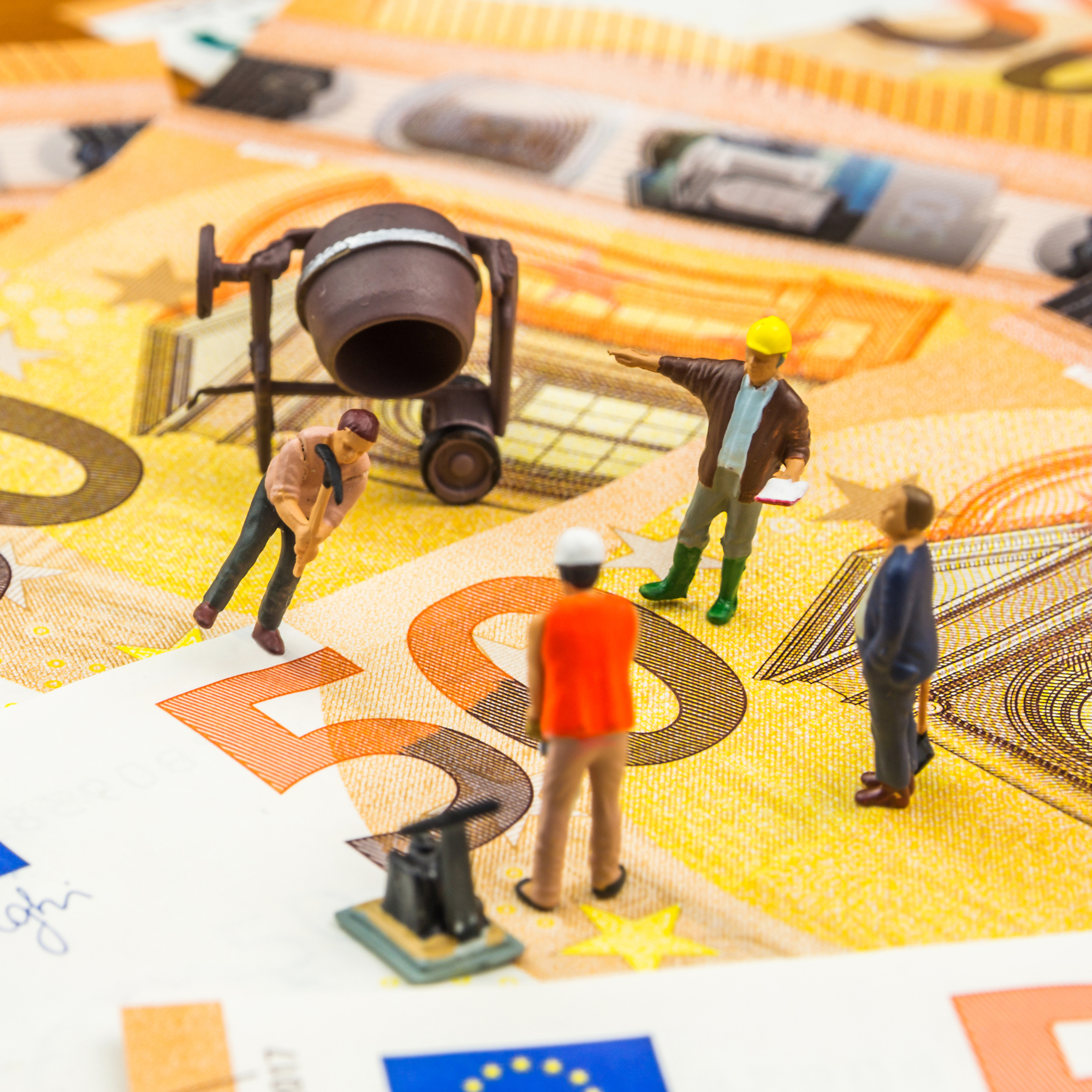 Los cincuenta sectores que tiran del mercado laboral