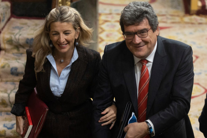 Escrivá contradice a Díaz y rechaza encarecer el despido
