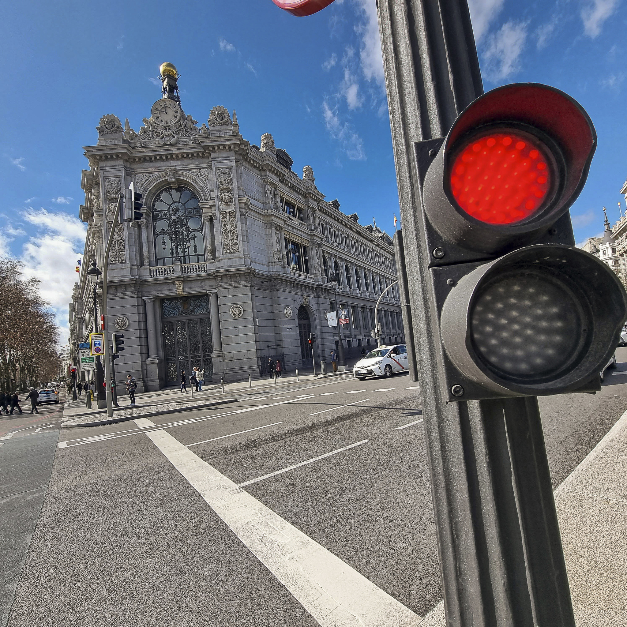 La deuda pública se dispara en junio hasta 1,62 billones