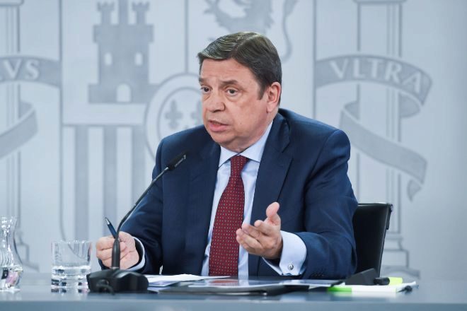 Plan paliativo para el campo: «No se  reducirá la superficie de regadío»