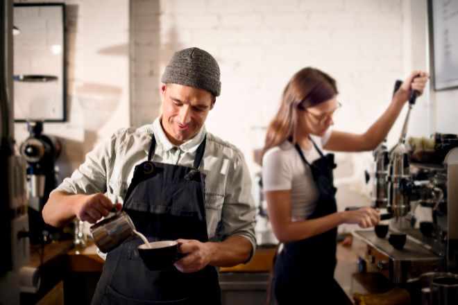 Los cincuenta sectores que tiran del mercado laboral