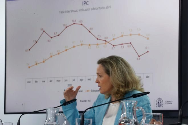 Calviño anticipa 400.000 afiliados hasta abril y ve ya un PIB precrisis