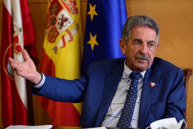 Revilla: «Los impuestos deben ser uniformes. Yo no puedo bajarlos al nivel de Madrid»
