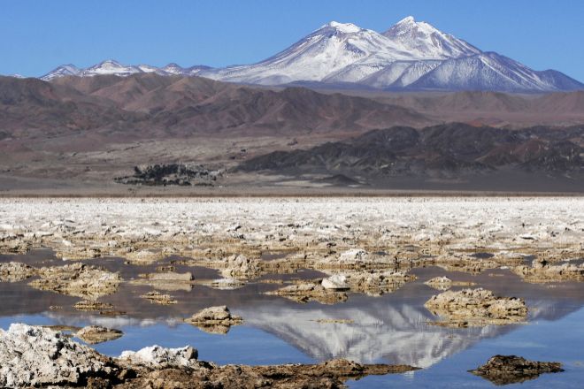 Imagen del Salar de Atacama (Chile), el mayor yacimiento de litio en salmuera del mundo.