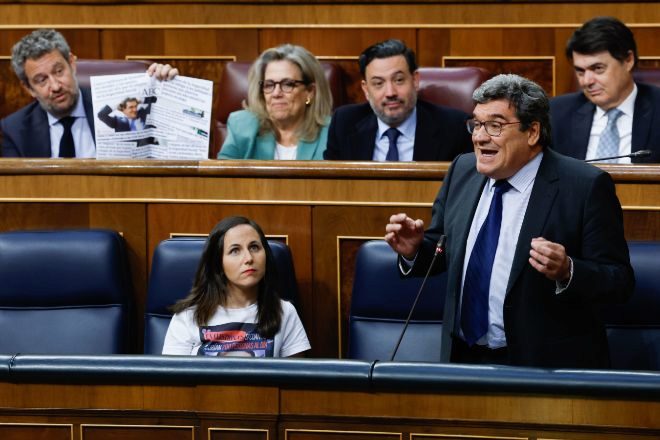 Escrivá plantea reducir las exigencias para que los extranjeros se incorporen al mercado laboral español