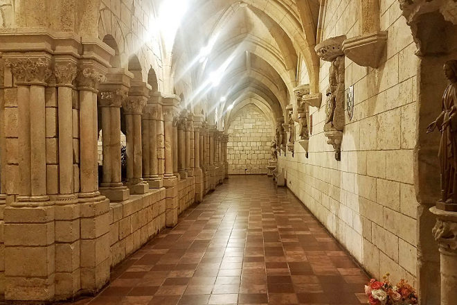 Interior del monasterio segoviano en EE. UU.