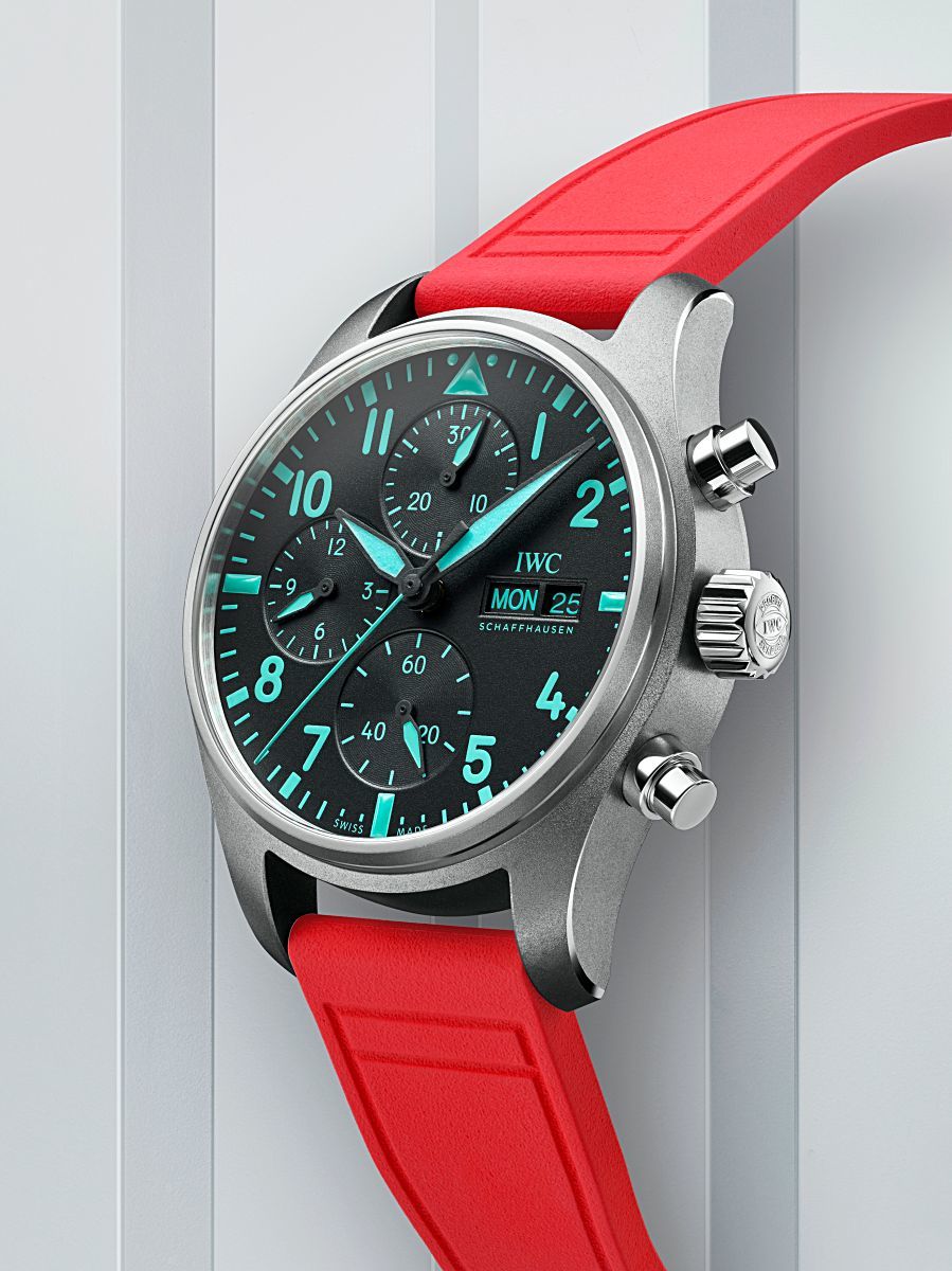 La nueva edición Reloj de Aviador Cronógrafo 41 Equipo de Fórmula 1 Mercedes-AMG Petronas 