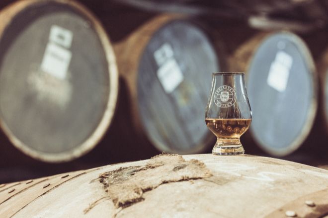 España es, tras Reino Unido, el país europeo que más invierte en barricas de whisky, según un informe de Braeburn Whisky.