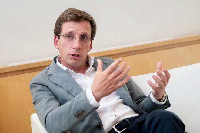 Martínez-Almeida: «Cuatro años más de Sánchez supondrían la mutación del régimen constitucional de 1978»